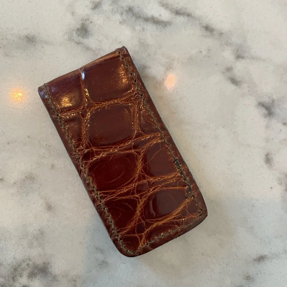 Elegant Brown Leather Money Clip